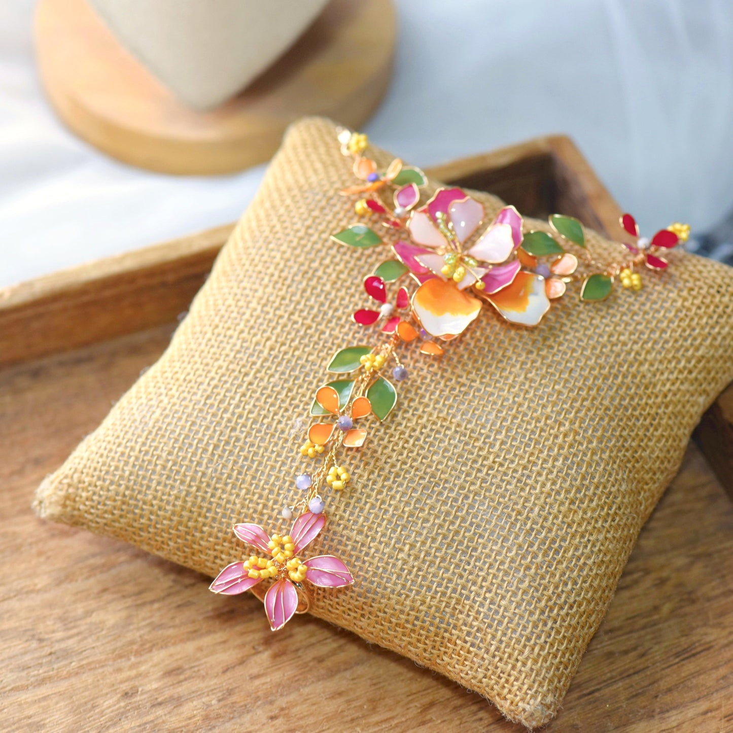 Beautiful Mira Hand Harness